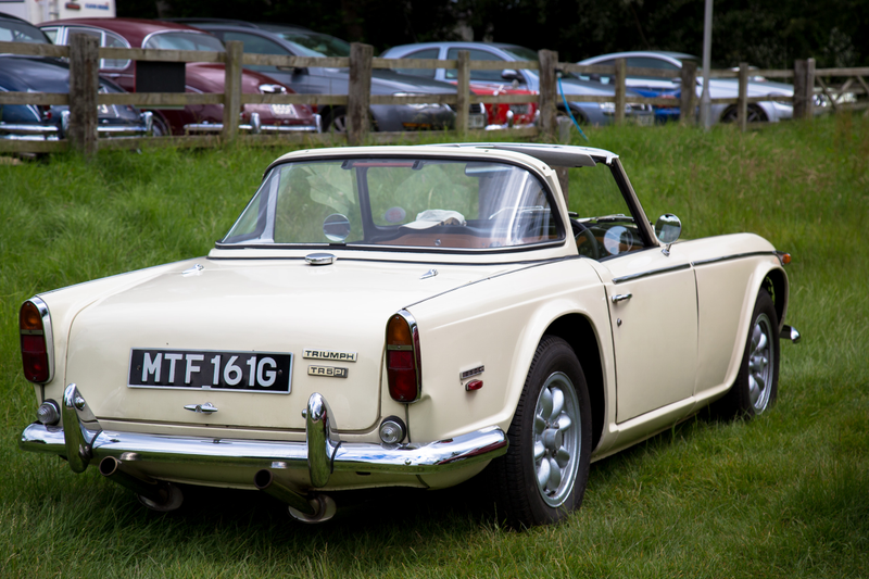 Illustration for article titled Concours d'Elegance it ain't - real classics on real roads